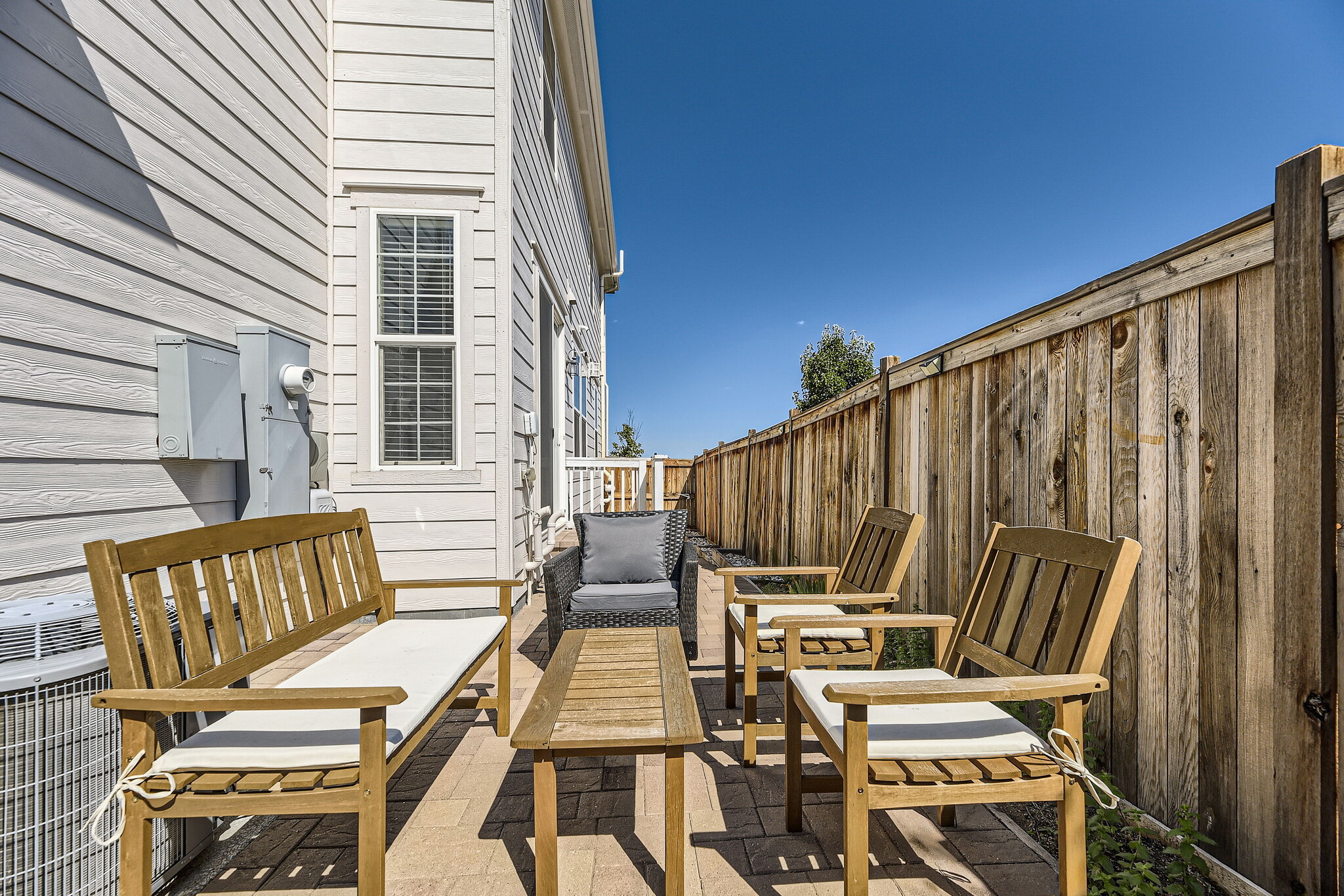 Back Paiton - 23281 E Jamison Dr