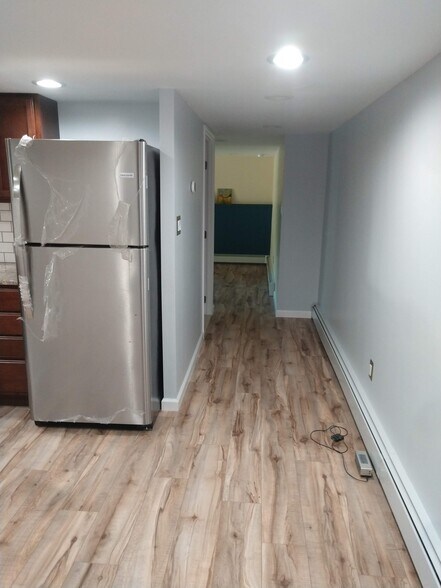 Building Photo - 24 Manhasset Ave