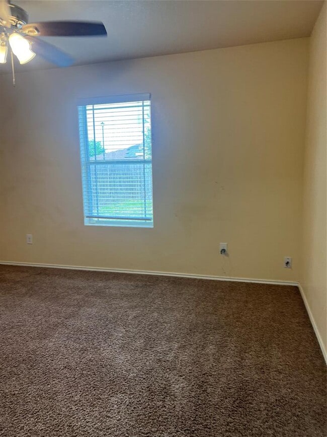 Building Photo - 1035 Hamilton Ln