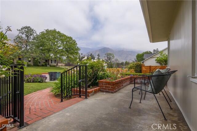 Building Photo - 1678 Midwick Dr