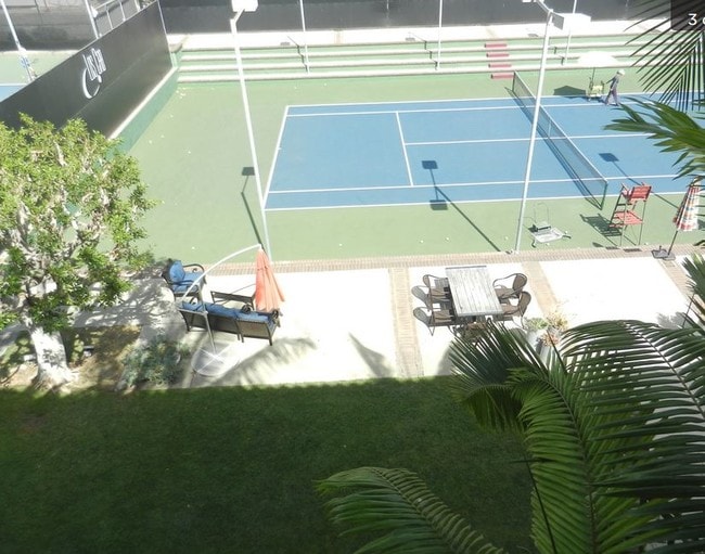 Building Photo - 17210 Newhope St