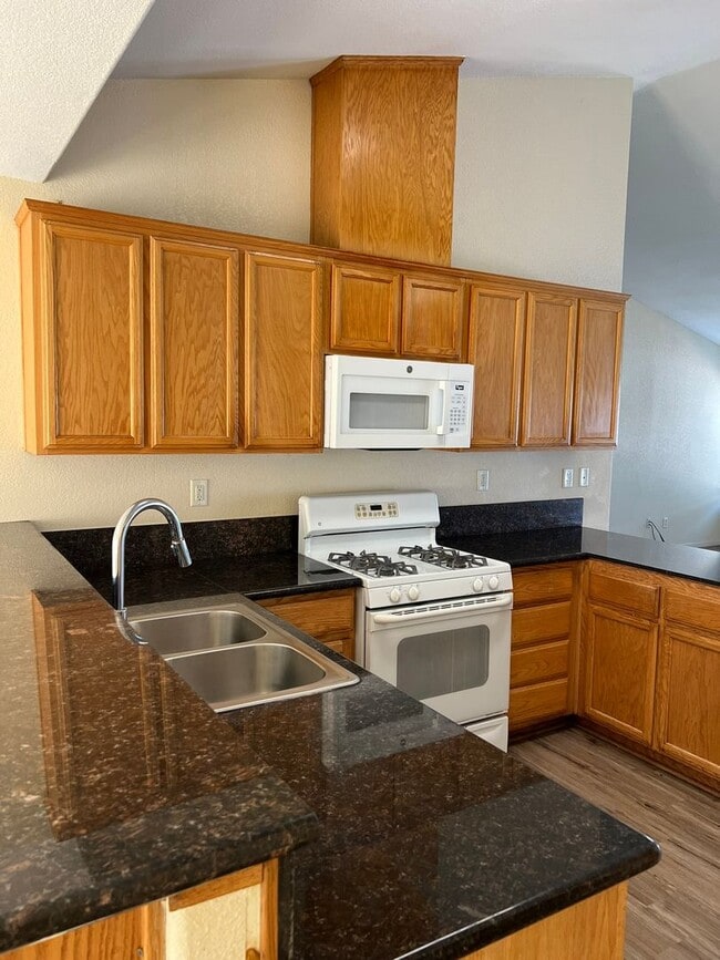 Building Photo - Coming Soon! Charming 3-Bedroom, 2-Bath Ho...