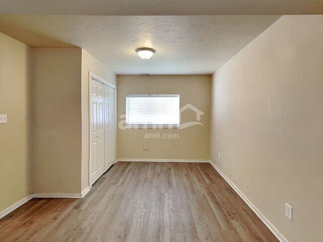 Building Photo - 617 S 375 W