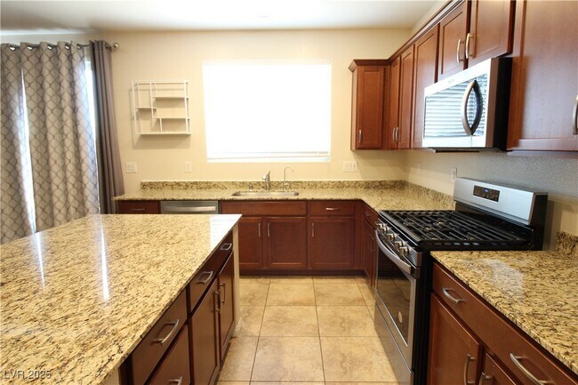 Building Photo - 4073 Blue Opal Wy