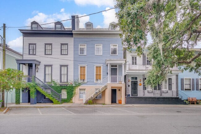 Building Photo - 505 E Mc Donough St