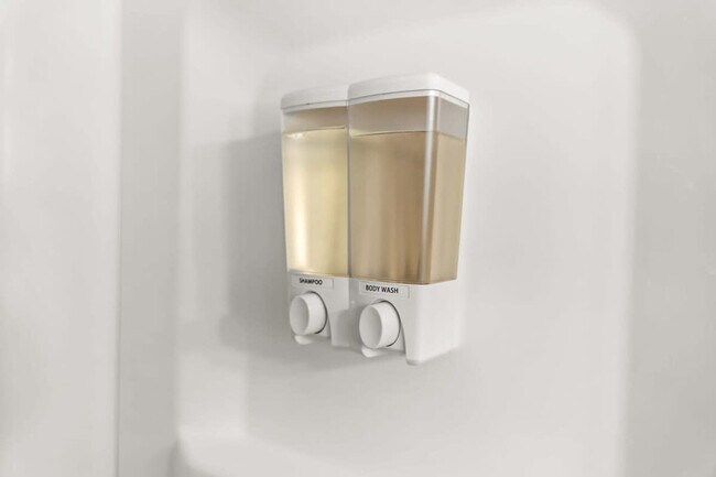 Building Photo - 71 Church St