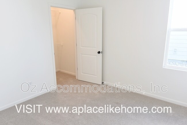 Building Photo - 3009 NW 96th St