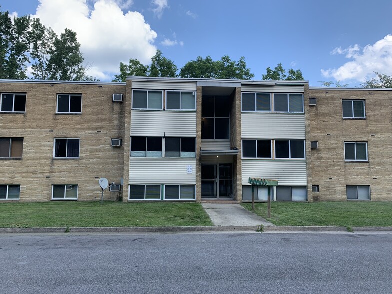 Primary Photo - Tallmadge Hills Apartments