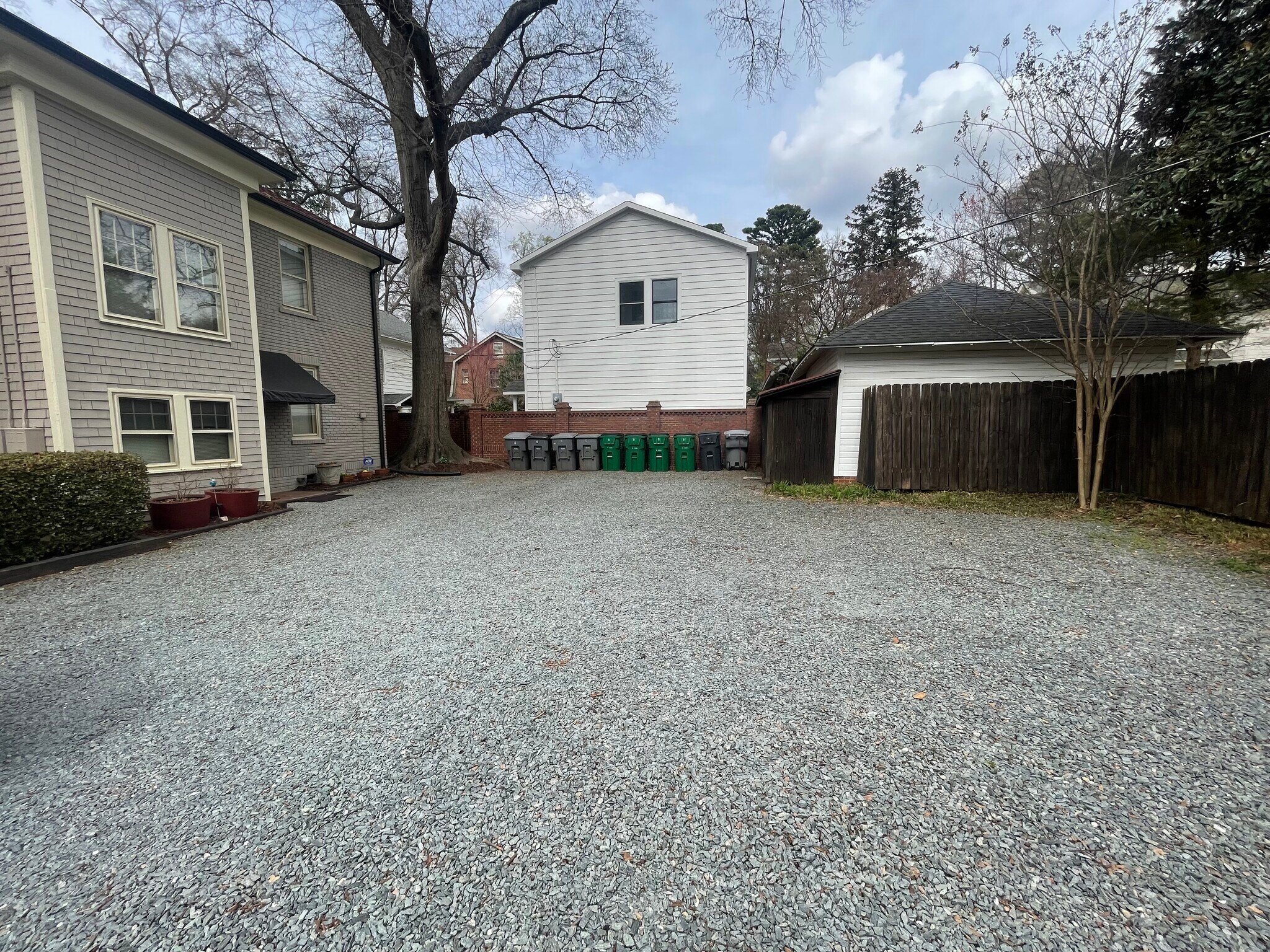 Building Photo - 418 Clement Ave