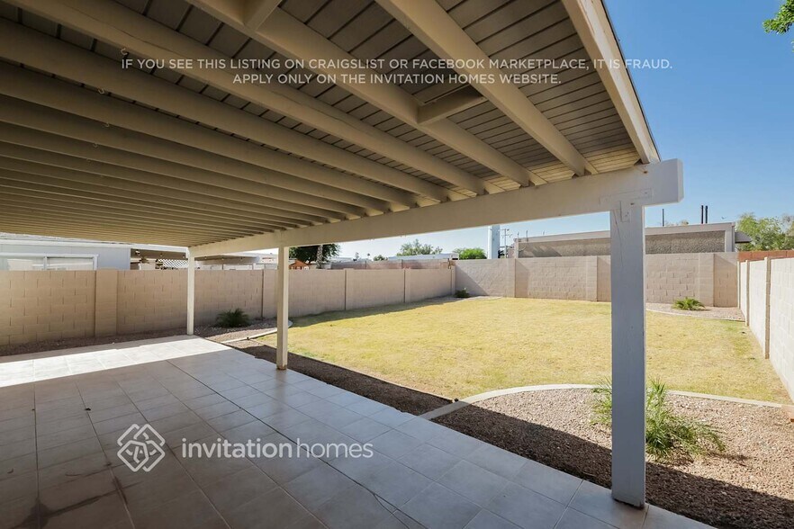 Building Photo - 2834 W Muriel Dr