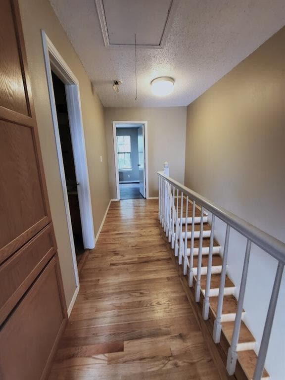 Building Photo - 725 N Beverly Ln