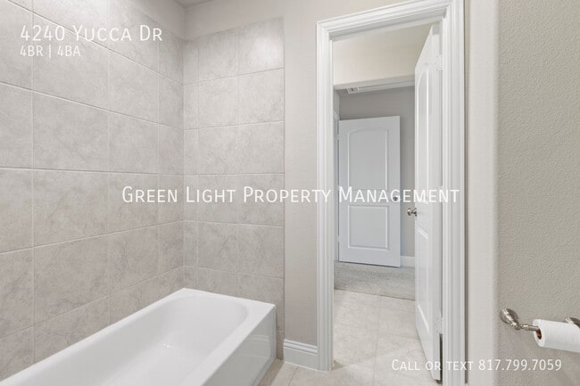 Building Photo - 4240 Yucca Dr