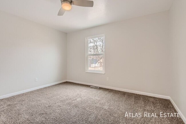 Building Photo - 1305 Wynkoop Dr