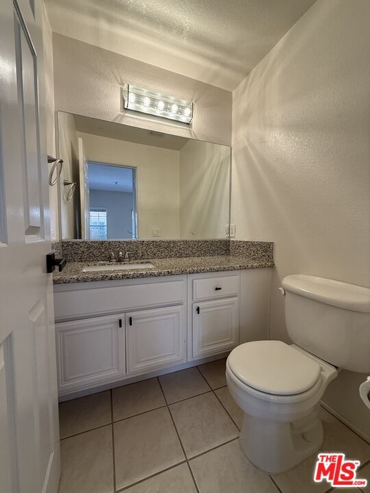 Building Photo - 13975 Lemoli Ave