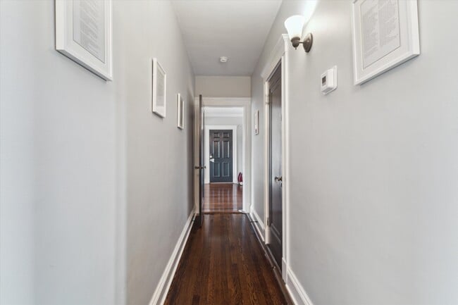 Building Photo - 6 Alton Ct