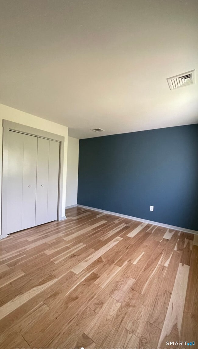 Building Photo - 14b Algonquin Ln