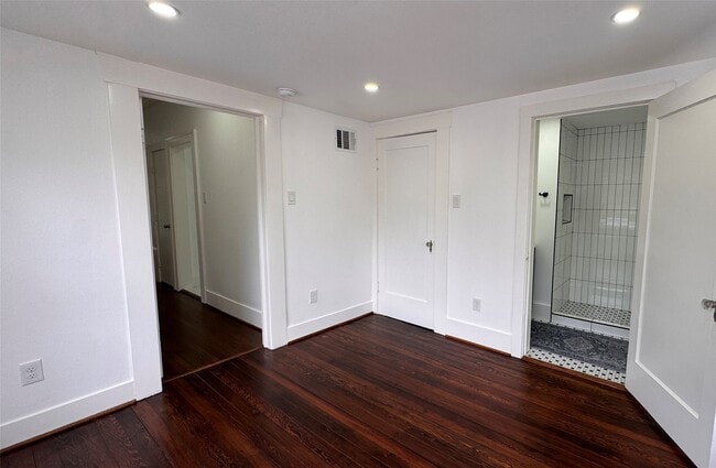 Building Photo - 1569 Elliott St