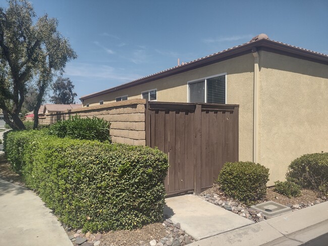 Building Photo - 8256 Triplett Ln