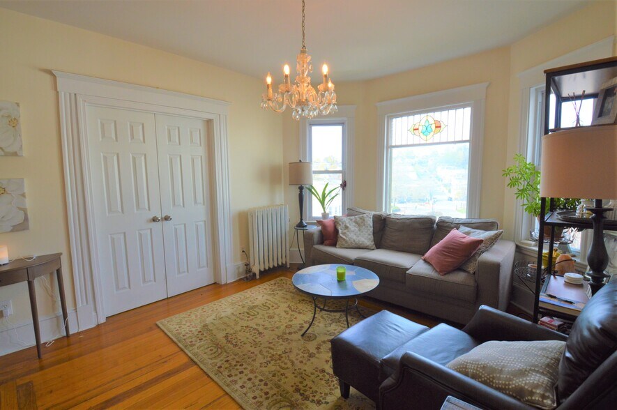 Building Photo - 14 Breck Ave