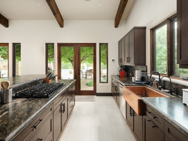 Building Photo - 3515 Via Loma Vista