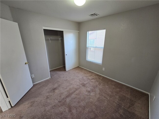 Building Photo - 11150 Ranch Valley St