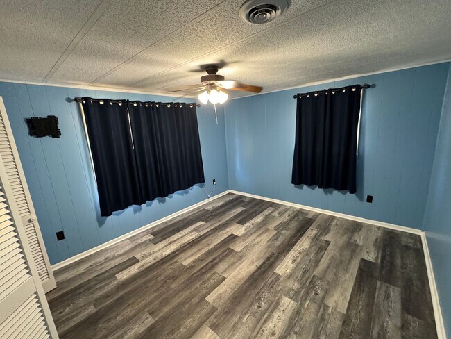 Building Photo - Spacious Covington 3 bed 2 bath Home!