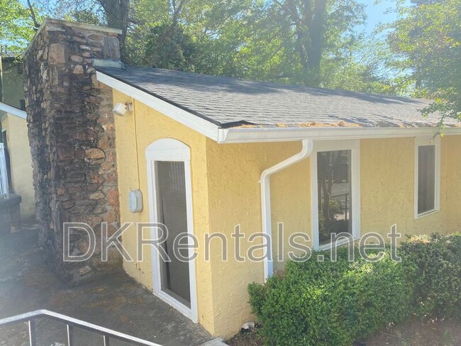 Building Photo - 2390 Lawrenceville Hwy