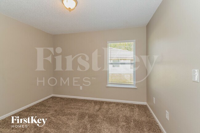 Building Photo - 9709 Hazel Lake Dr