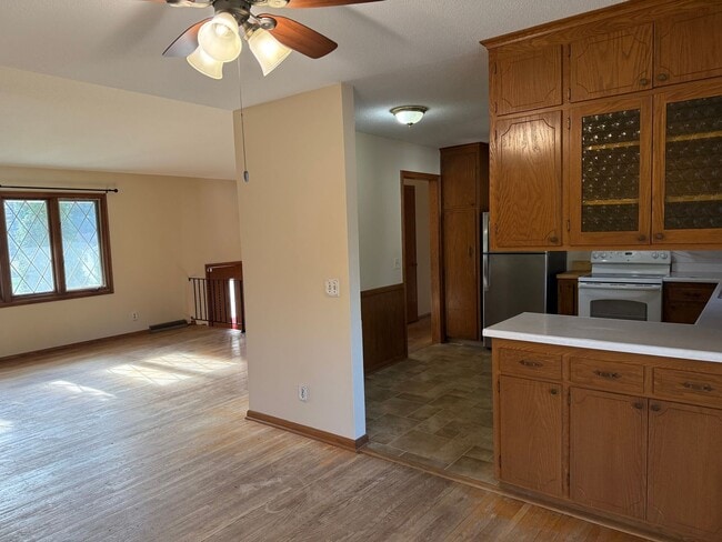 Building Photo - 1135 Welcome Cir