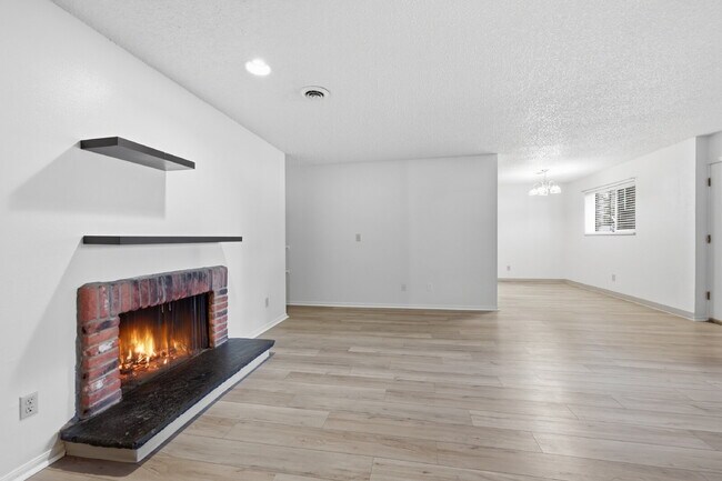 Building Photo - $1,345.95, 2-bed, 2-bath condo located in Colorado Springs with in-unit laundry and $300 cleaning...