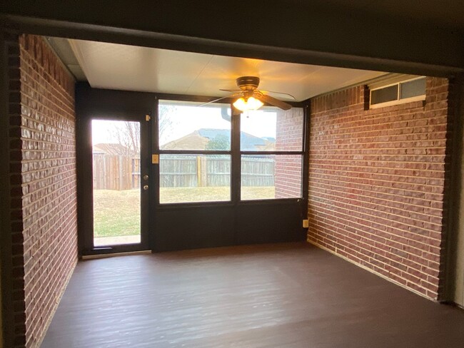 Building Photo - 4 BEDROOM + OFFICE, BELTON ISD