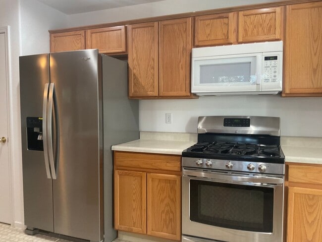 Building Photo - Sparks Family Home in Great Commuting and shopping Location