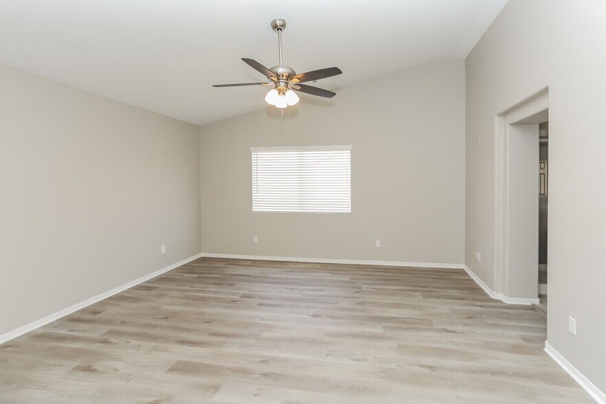 Building Photo - 4512 Sandstone Vista Ct