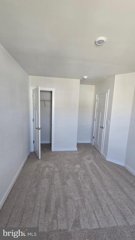 Building Photo - 66 Trotting Rd