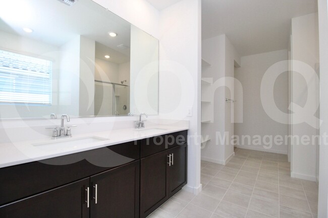 Building Photo - 183 S 176th Dr