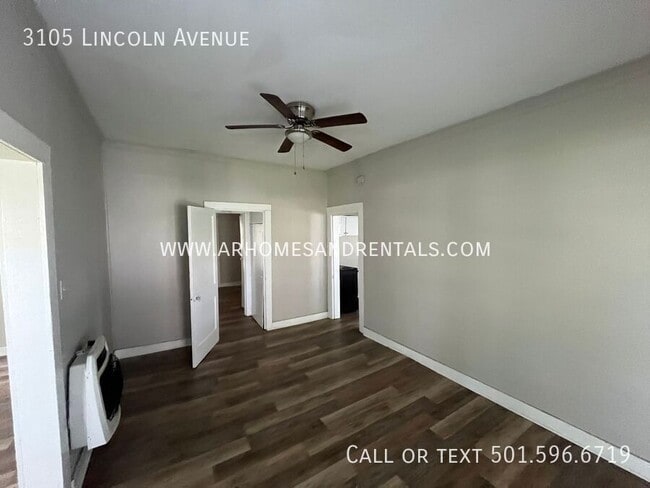 Building Photo - 3105 Lincoln Ave
