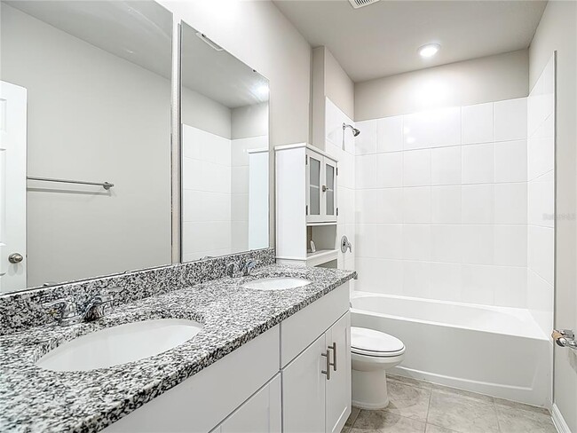 Building Photo - 928 Cambridge Dr