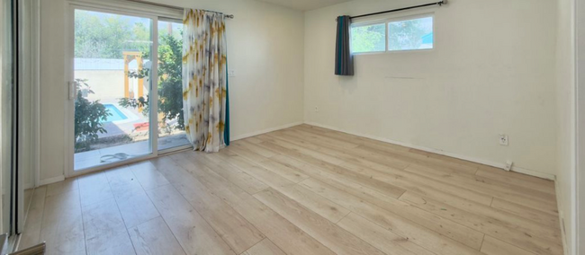 Building Photo - 5921 Fallbrook Ave