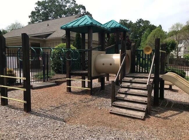 Building Photo - 2681 Oak Leaf Pl