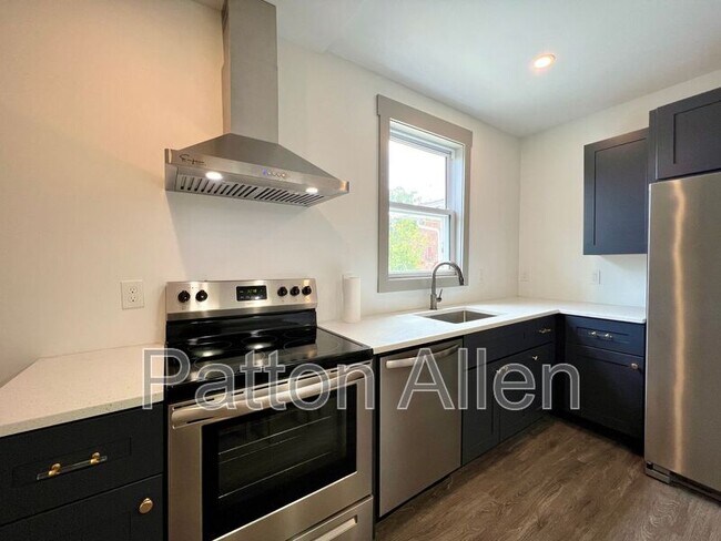 Building Photo - 301 Merrimon Ave