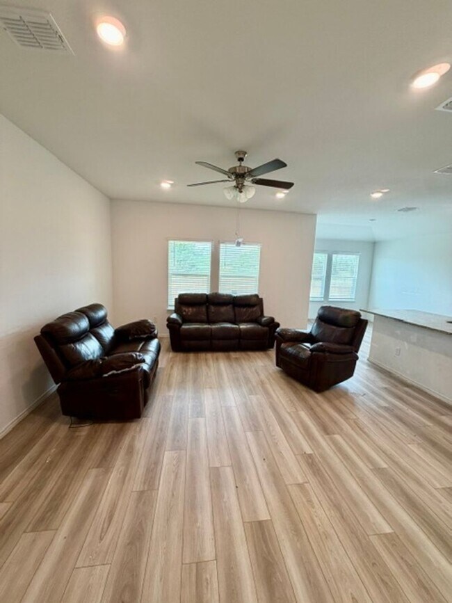 Building Photo - 12516 Tarres Ct.