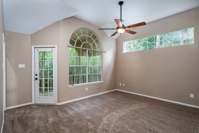 Building Photo - 66 Lakeridge Ct