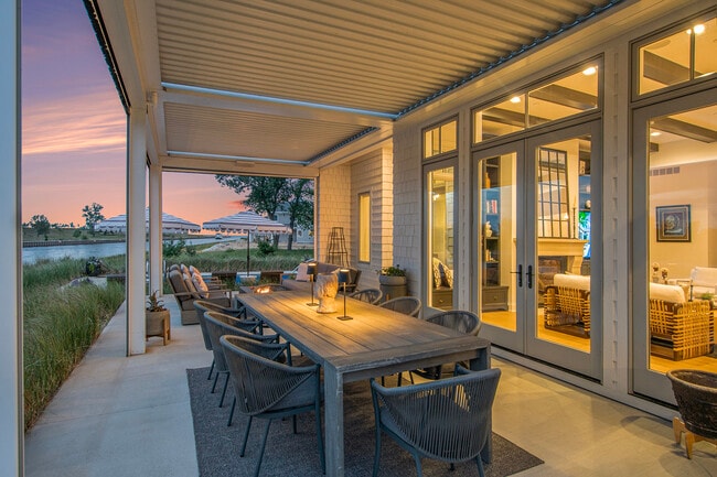 Building Photo - 6736 Saugatuck Bch Rd