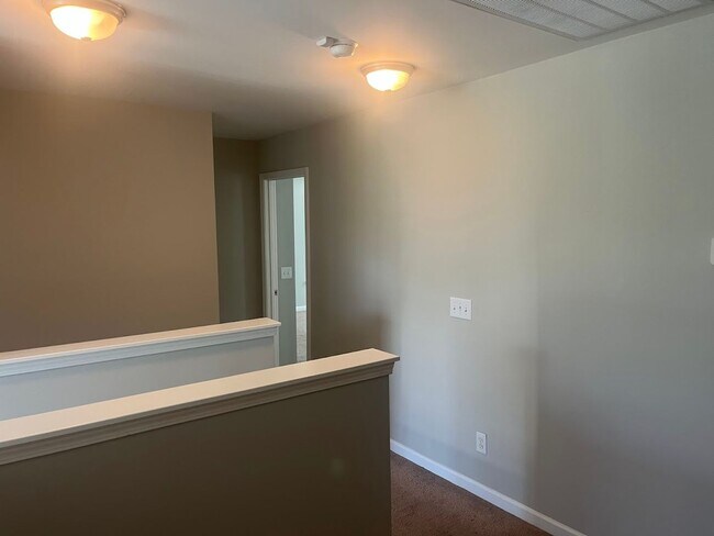 Building Photo - Available August 10th. Beautiful 4BR/3BA home available in Baker Plantation!