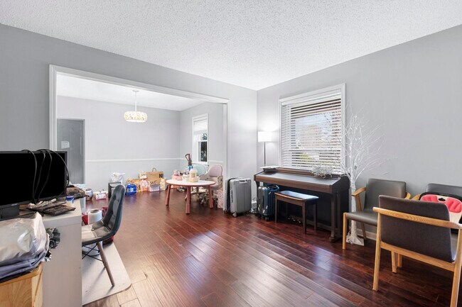 Building Photo - 461 Dove Valley Rd