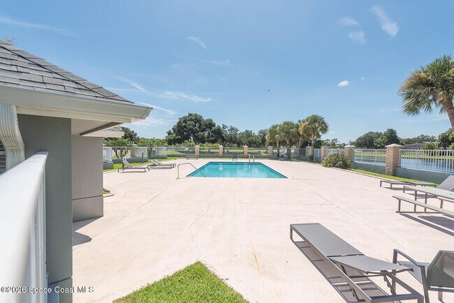 Building Photo - 7033 Hammock Trace Dr