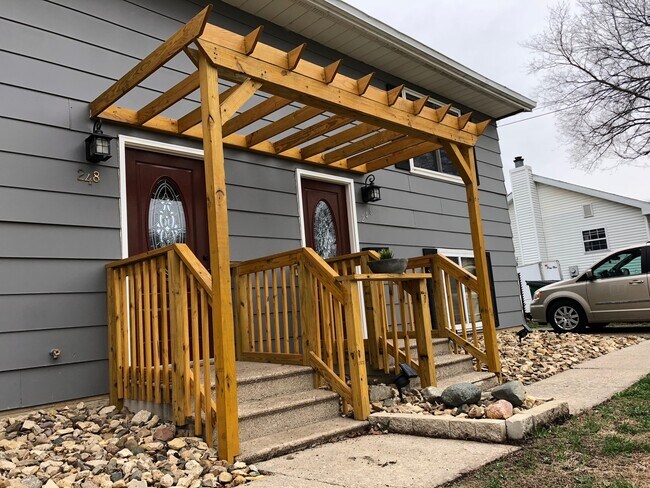 Building Photo - 246-248 Grand Blvd.