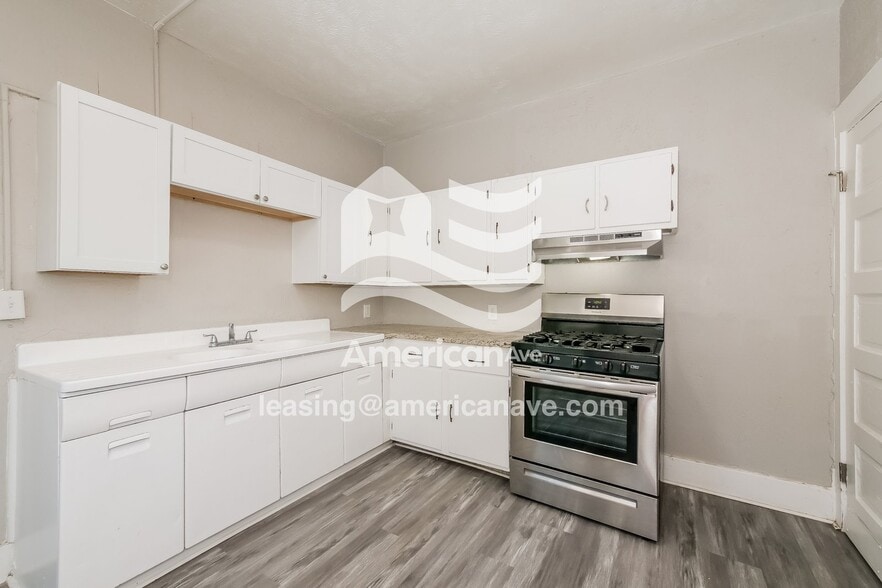 Building Photo - 3019 Corby St