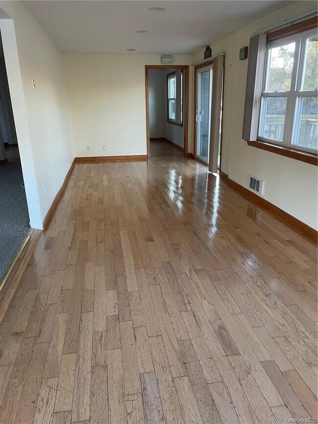 Building Photo - 96 Dunderberg Rd