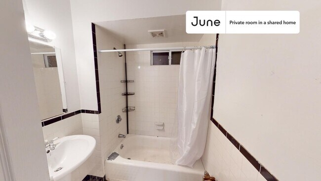 Building Photo - Room in Shared 6 bed/2 bath home in Allston